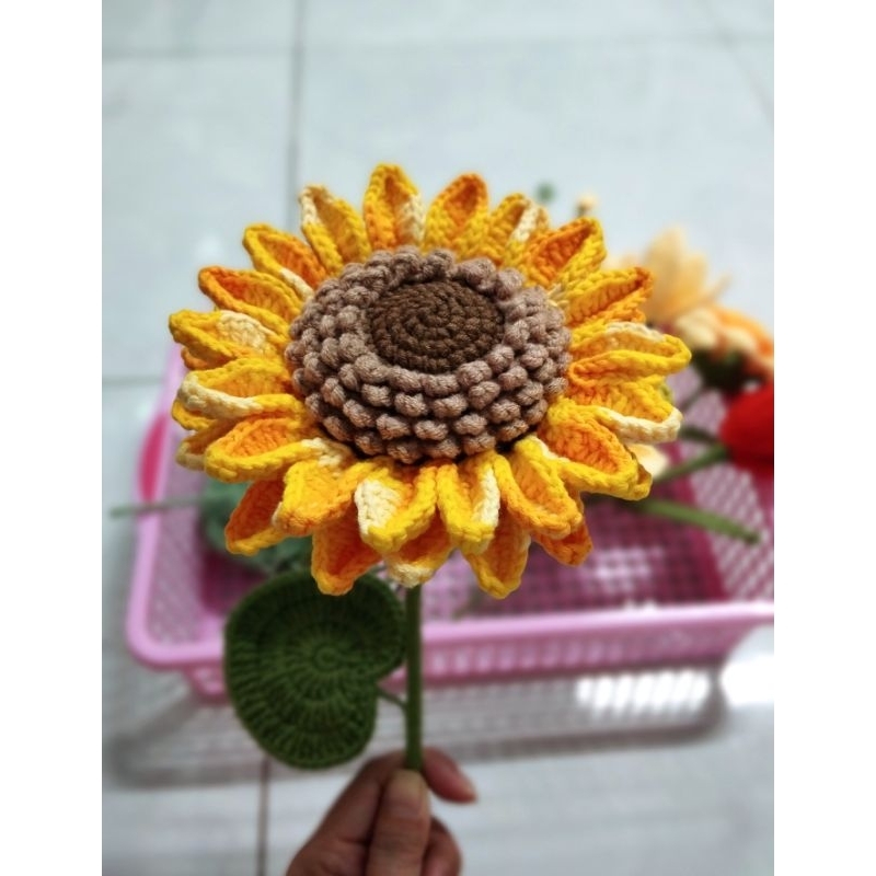 Hoa hướng dương bằng len handmade size lớn