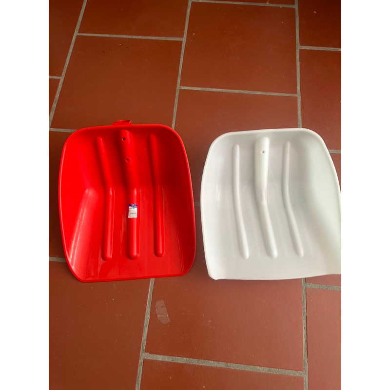 Xẻng nhựa cỡ đại siêu bền chắc ,dùng hót siêu nhanh