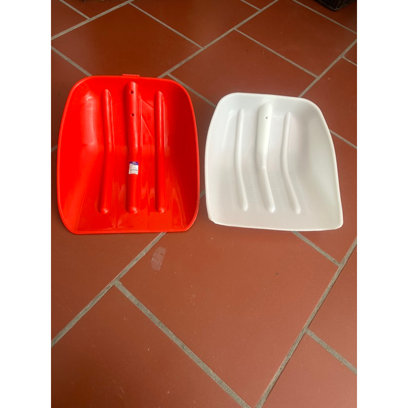 Xẻng nhựa cỡ đại siêu bền chắc ,dùng hót siêu nhanh