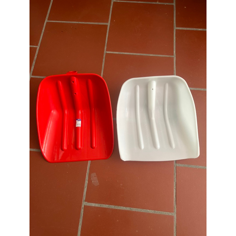 Xẻng nhựa cỡ đại siêu bền chắc ,dùng hót siêu nhanh