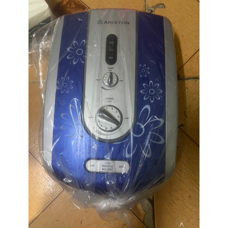 Máy tắm nước nóng trực tiếp có bơm trợ lực hãng Aniston củ