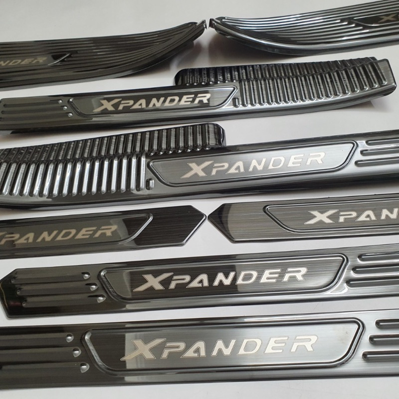 Ốp bậc chân, nẹp bước chân trong ngoài Xpander titan 2018-2024