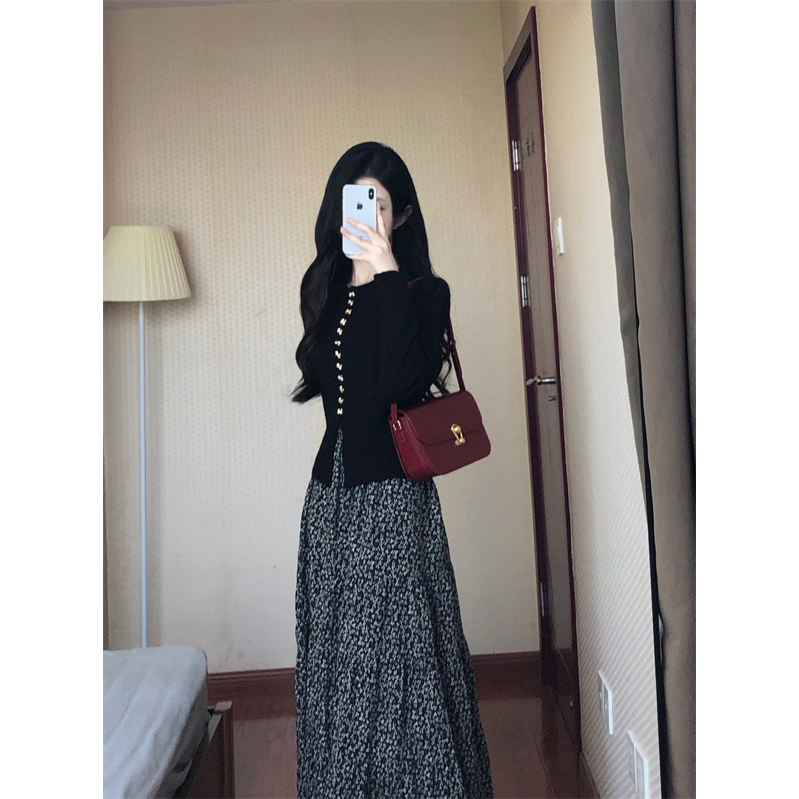 Set Áo Len Cardigan Cúc Nơ Kèm Ghim Cài Áo Phối Chân Váy Hoa Nhí Dài Tiểu Thư QCCC