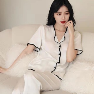 Bộ Đồ Ngủ Pijama Lụa LADY QUEEN Cổ Cánh Tiên Tay Ngắn Cao Cấp - M11TN