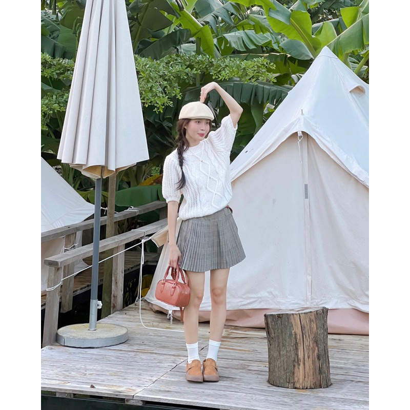 Ruly.studio - Áo len ngắn tay be kem