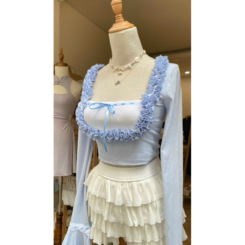 “𝐂𝐇𝐑𝐈𝐒𝐓𝐈𝐍𝐄 𝐓𝐎𝐏” Áo Croptop thun tay dài cổ vuông dễ thương, tay ống loe tiểu thư