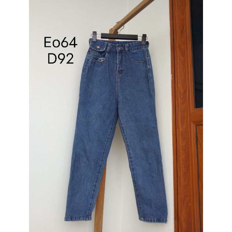 Quần jean form ôm cạp cao, ống đứng 2hand