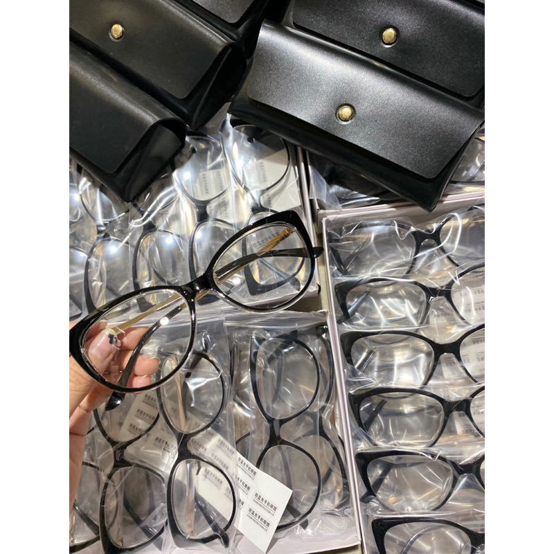 Kính mắt thời trang chống ánh sáng xanh