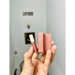 Son kem lì đa dụng rare beauty souffle matte màu courage