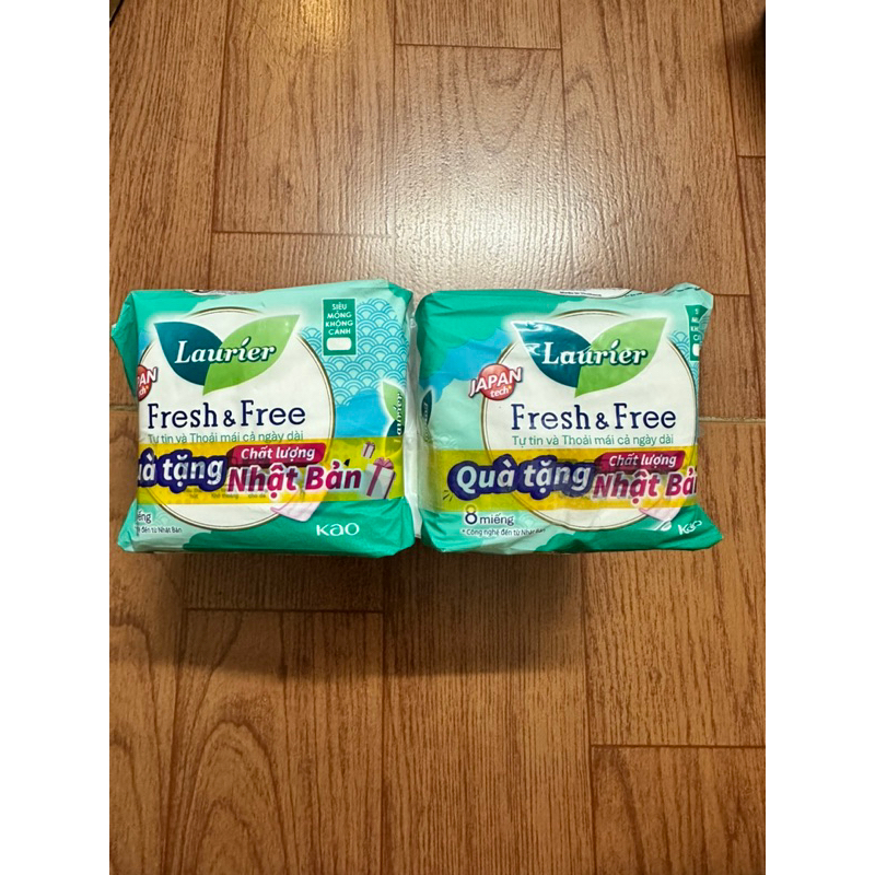 Combo 4gói băng vệ sinh Laurier siêu mỏng 8 miếng