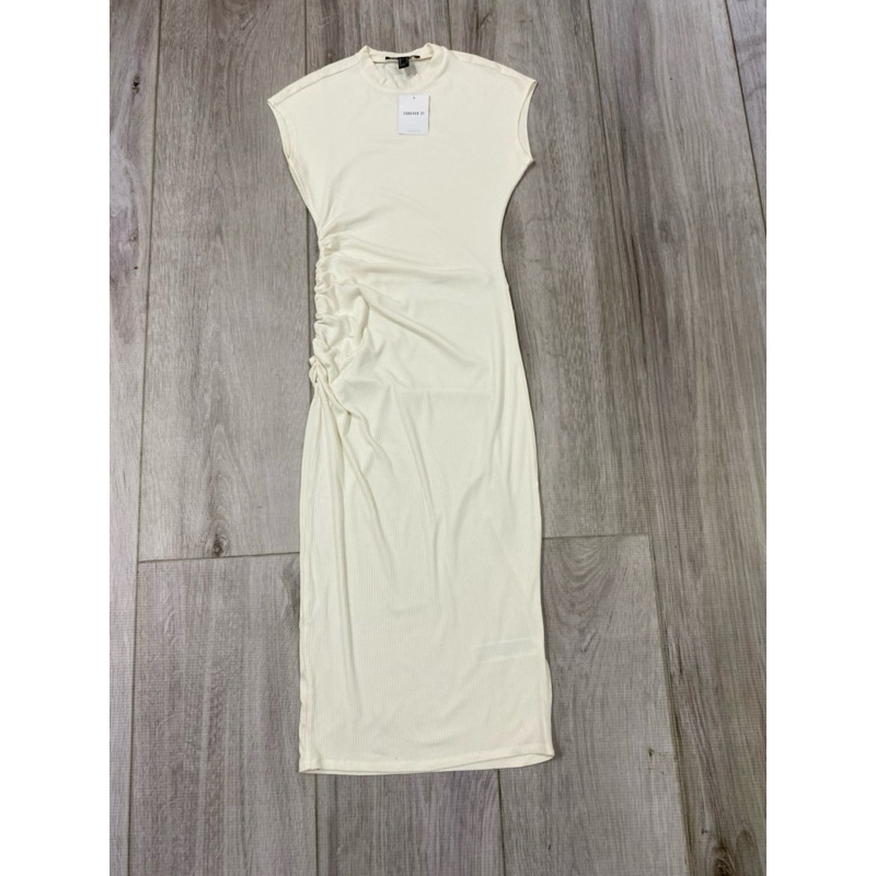 Đầm midi nhúng eo