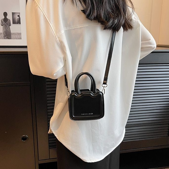 Túi xách mini đeo chéo 2 quai đẹp dễ thương đi chơi phong cách hàn quốc PK 610