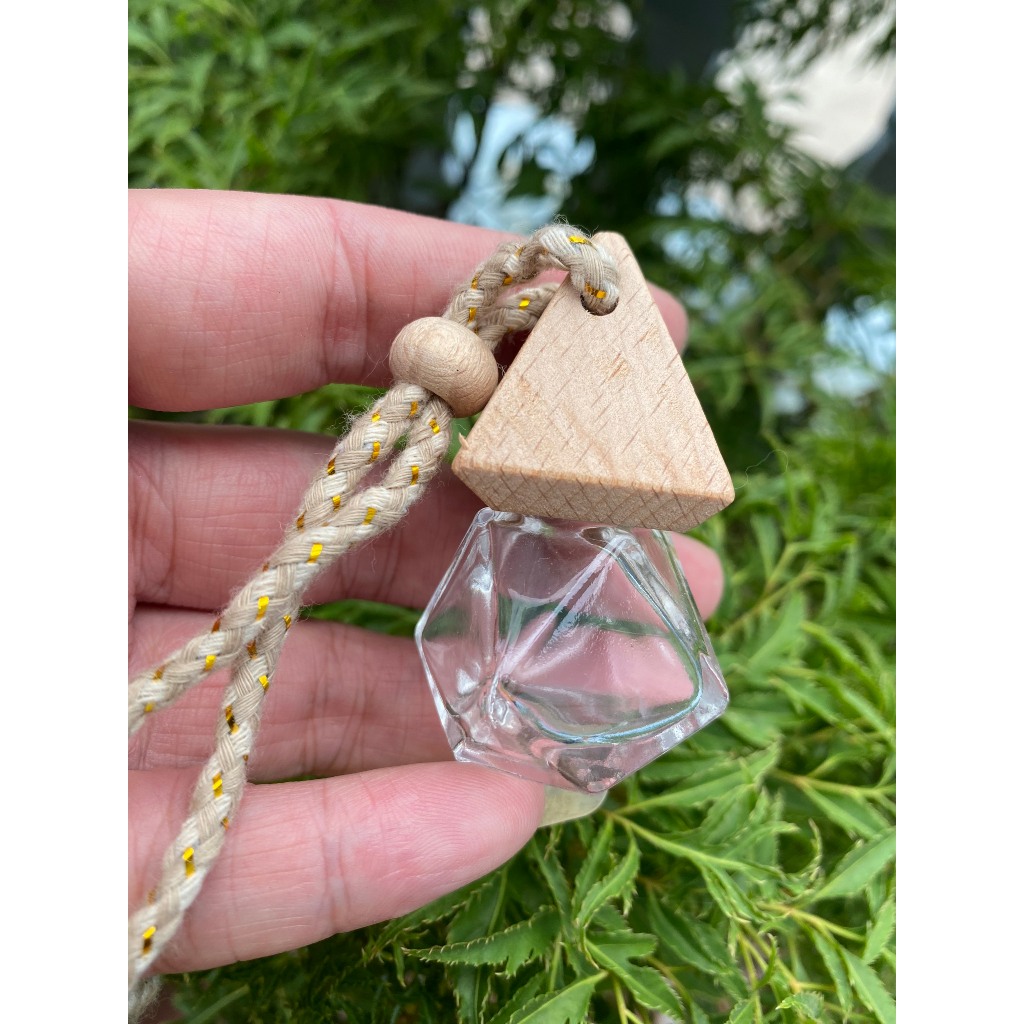 SỈ - Vỏ Lọ tinh dầu treo xe kim cương dây kim tuyến 8ML
