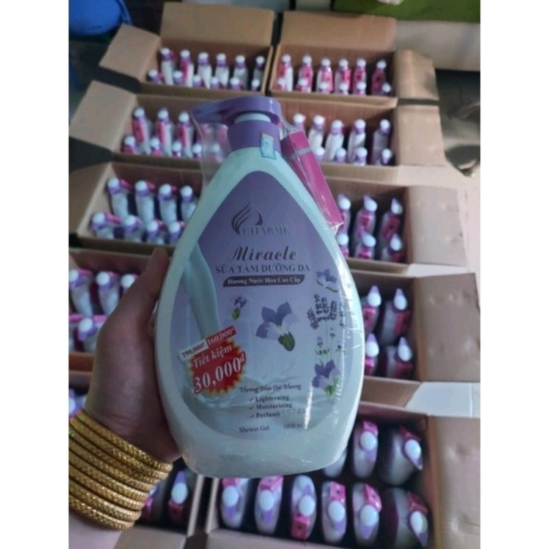 Sữa tắm trắng da hương nước hoa miracle_màu hồng_ chai to 1000m_tặng kèm nước hoa mini