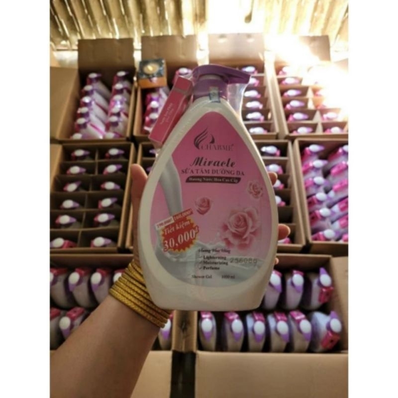 Sữa tắm trắng da hương nước hoa miracle_màu hồng_ chai to 1000m_tặng kèm nước hoa mini