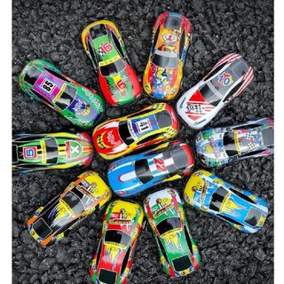 Đồ chơi xe oto mini siêu ngầu chạy đà - 1 chiếc ngẫu nhiên