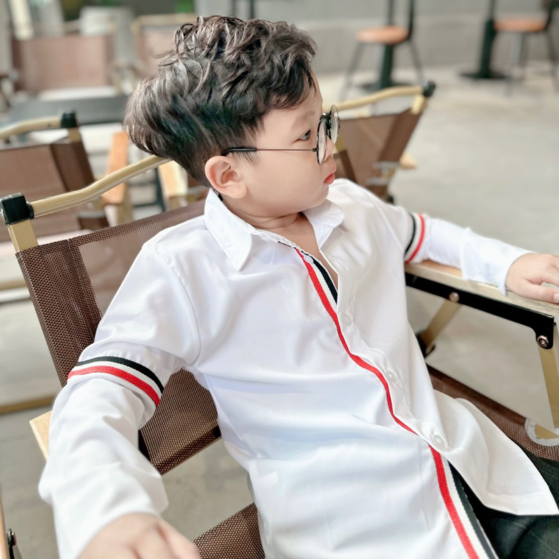 Sơ mi trắng dài tay túi khóa trước hàng loại 1 chất dày, ko nhăn, thấm hút mồ hôi cho bé trai size từ 10 kí đến 40 kí