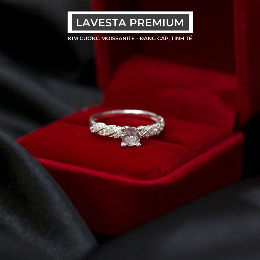 Nhẫn nữ kim cương nhân tạo Moissanite lấp lánh 5 ly kiểm định GRA KC59 LAVESTA