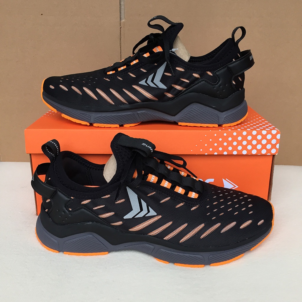 Giày Chạy Bộ Nam BT Running DSMH08300CAM