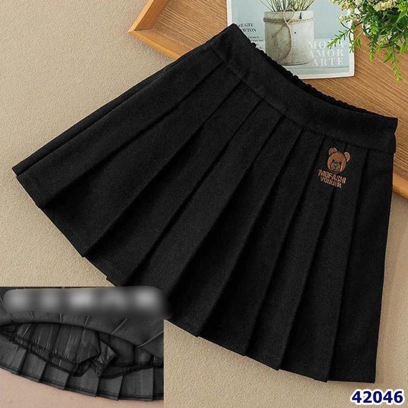 Chân Váy xếp li cho bé yêu nhà mình ạ!