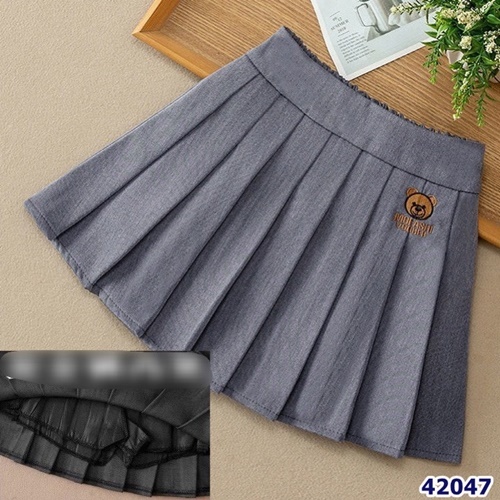 Chân Váy xếp li cho bé yêu nhà mình ạ!