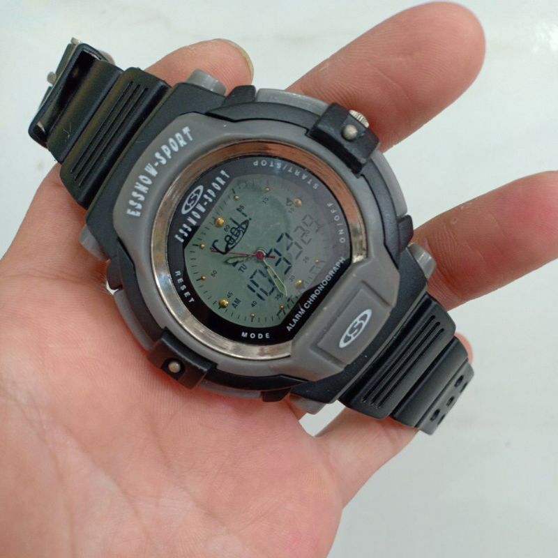 Đồng hồ si nam 2 máy điện tử và kim hiệu ESSNOW - SPORT độ mới 90%