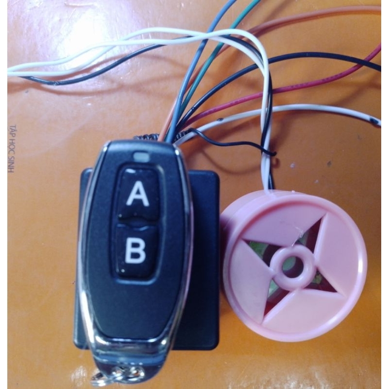 Tìm xe trong bãi, 2 nút bấm, 2 chế độ