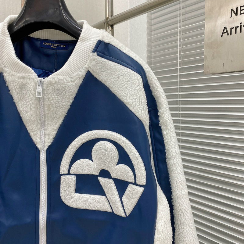 Áo khoác Bomber - Louis Vuitton - LV Leather Mix Teddy Oil new2023
