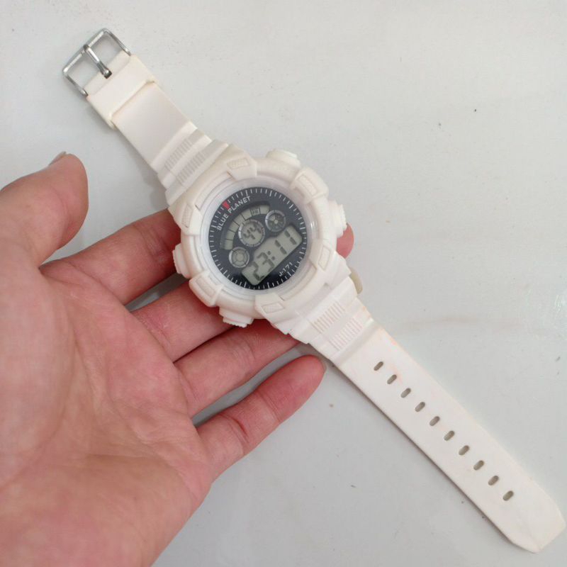 Đồng hồ si nam điện tử hiệu BLUE PLANET màu trắng