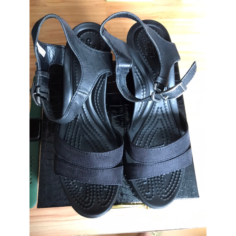Giày sandal đế xuồng crocs 2hand, size w5, w6, w7, w8 new 97%