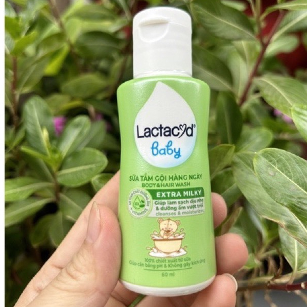 Lactacyd Baby Extra Milky - Sữa tắm cho bé Giảm rôm sảy hăm kẽ dưỡng da cho bé và duy trì độ ẩm ( Chai 60ml )
