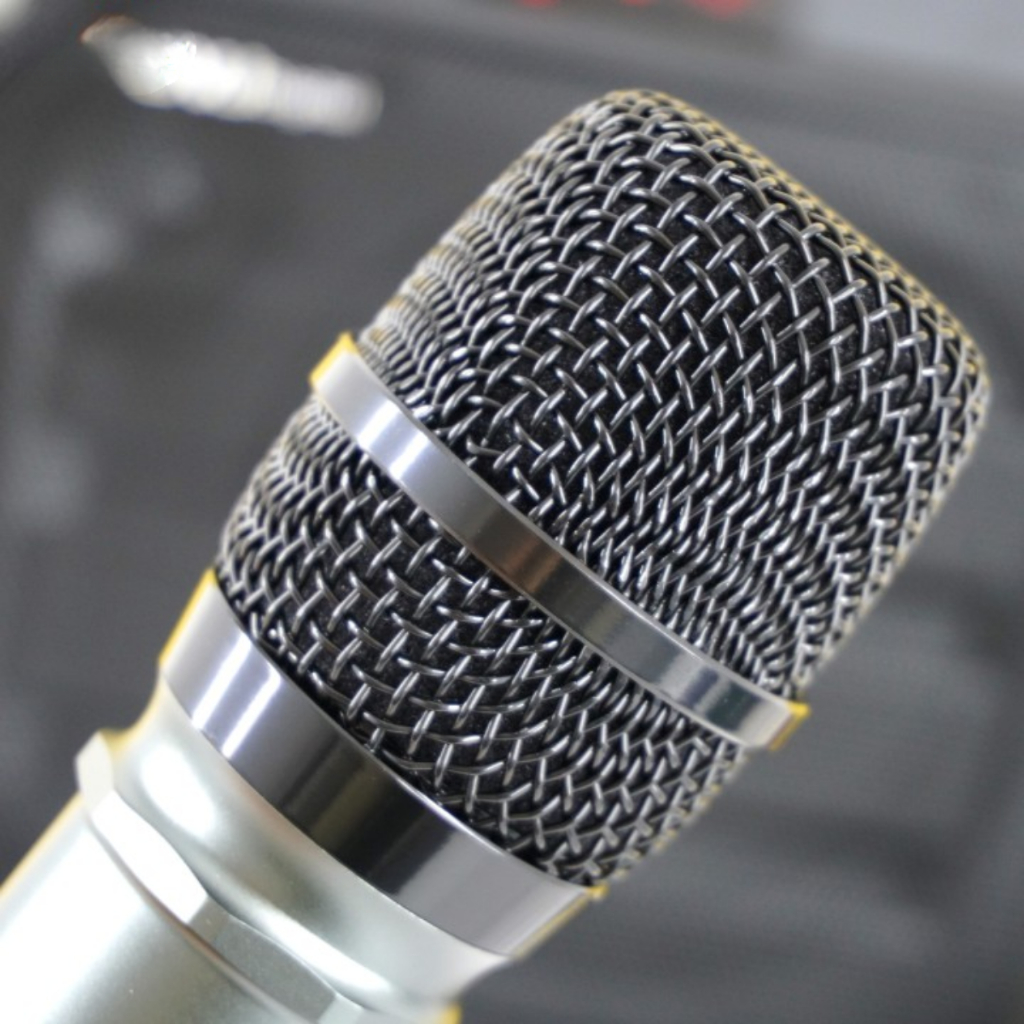 Loa Bluetooth Karaoke K3 kèm 2 mic không dây Công Suất Cực Lớn 80W, SIÊU BASS, ĐÈN LED SỐNG ĐỘNG-Bảo hành 12 tháng