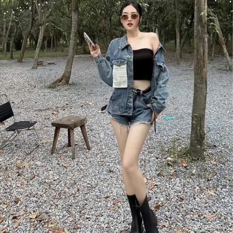 Áo khoác jean tay dài túi phối mác cá tính VIENS STORE