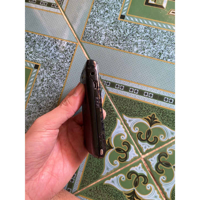 Xác điện thoại Blackberry 9700 không rõ tình trạng