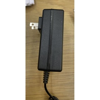 Cục sạc 21V có đèn ( sài chung được với sạc 18V total)
