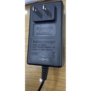 Cục sạc 21V có đèn ( sài chung được với sạc 18V total)