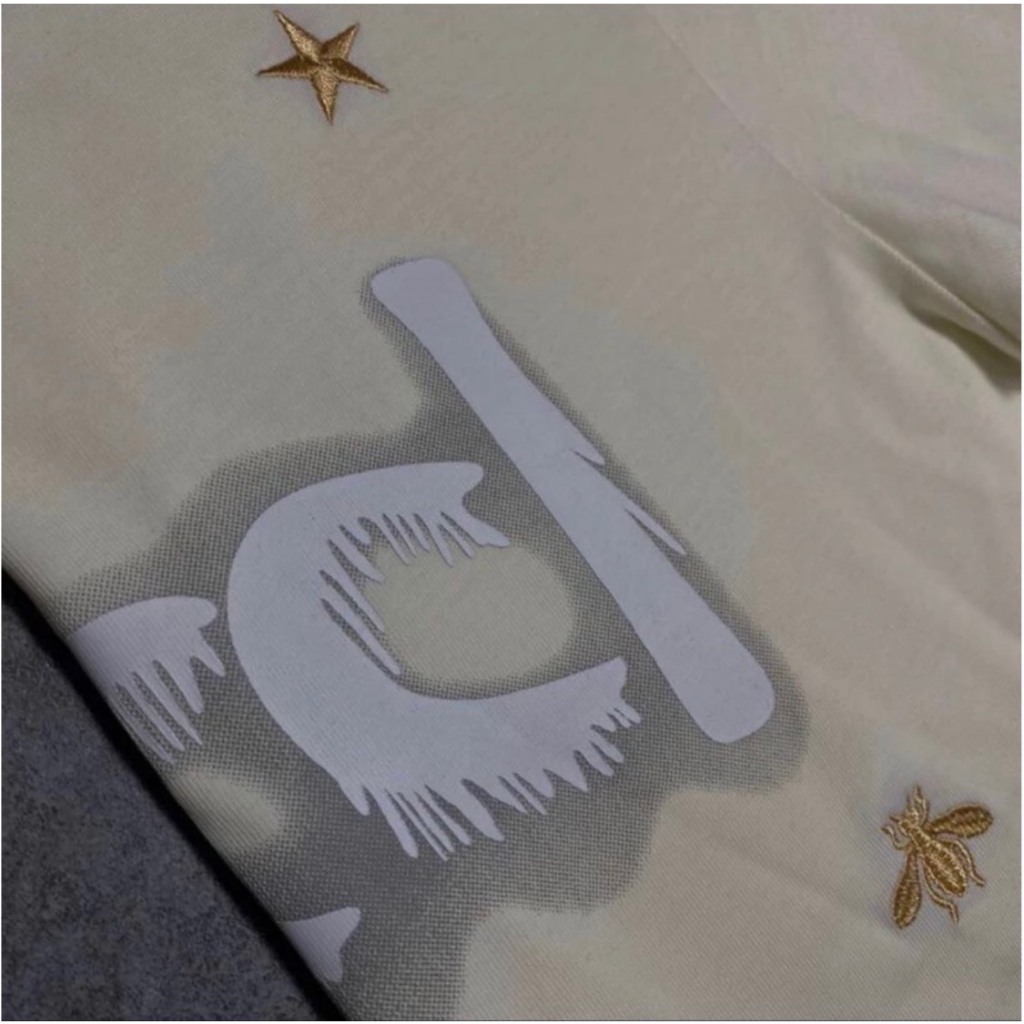 Áo Phông Gucci Thêu Hình Con Ong Cao Cấp - Áo Thun Nam Nữ Gucci Thêu Ong Chất Cotton Co Giãn 4 Chiều Hottrend 2023