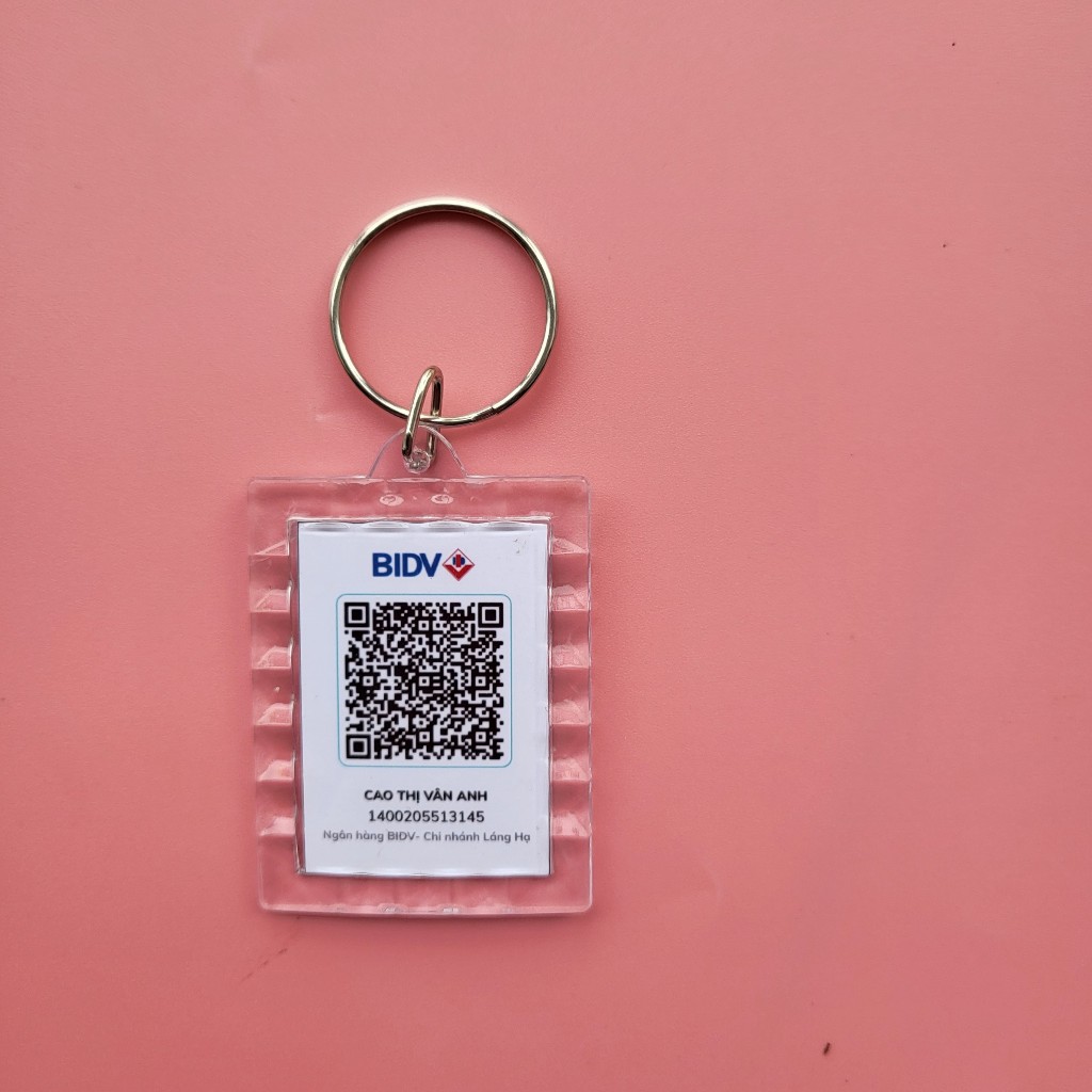 Móc khoá in mã QR code tài khoản ngân hàng theo yêu cầu