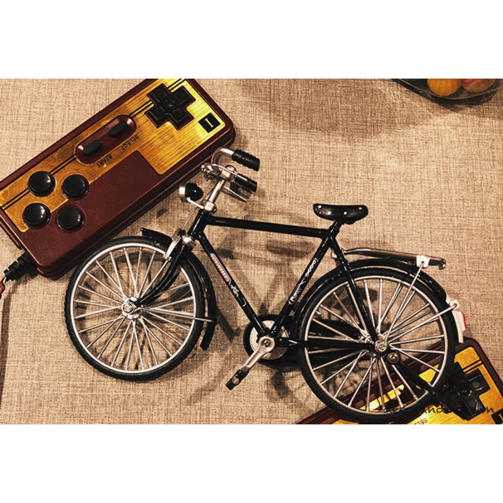 Mô hình tĩnh đồ chơi xe đạp cổ điển classic vintage 1:10 đưa thư có tặng máy bơm thích hợp làm quà tặng có giá siêu rẻ