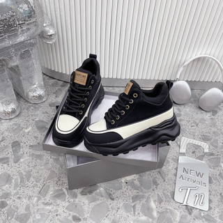 Giày sneaker nâng đế màu đen pha fullbox