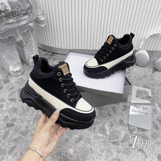 Giày sneaker nâng đế màu đen pha fullbox