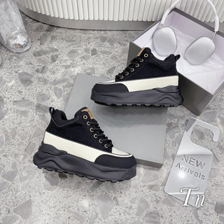 Giày sneaker nâng đế màu đen pha fullbox