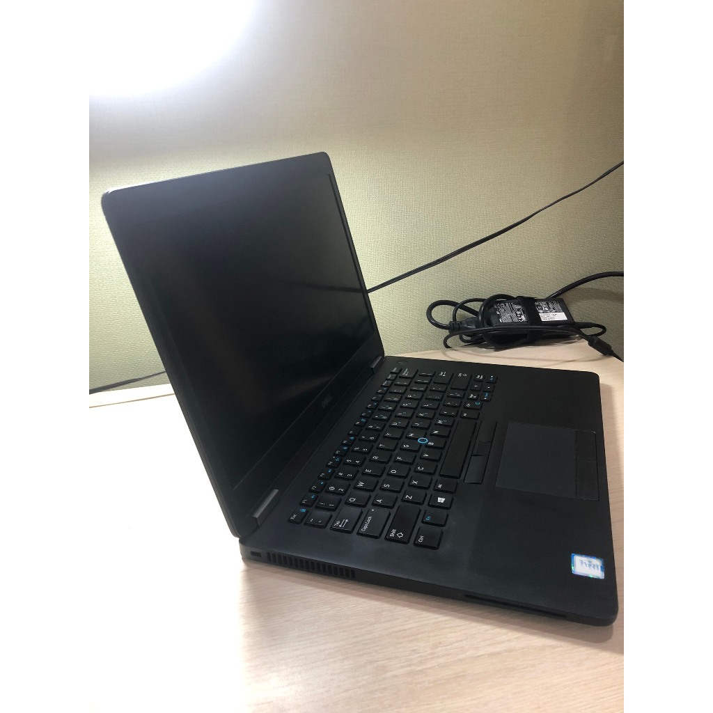 Dell Latitude 7470 i5 th6 ram 16GB ssd 128GB lcd 14inch HD máy mới 98%