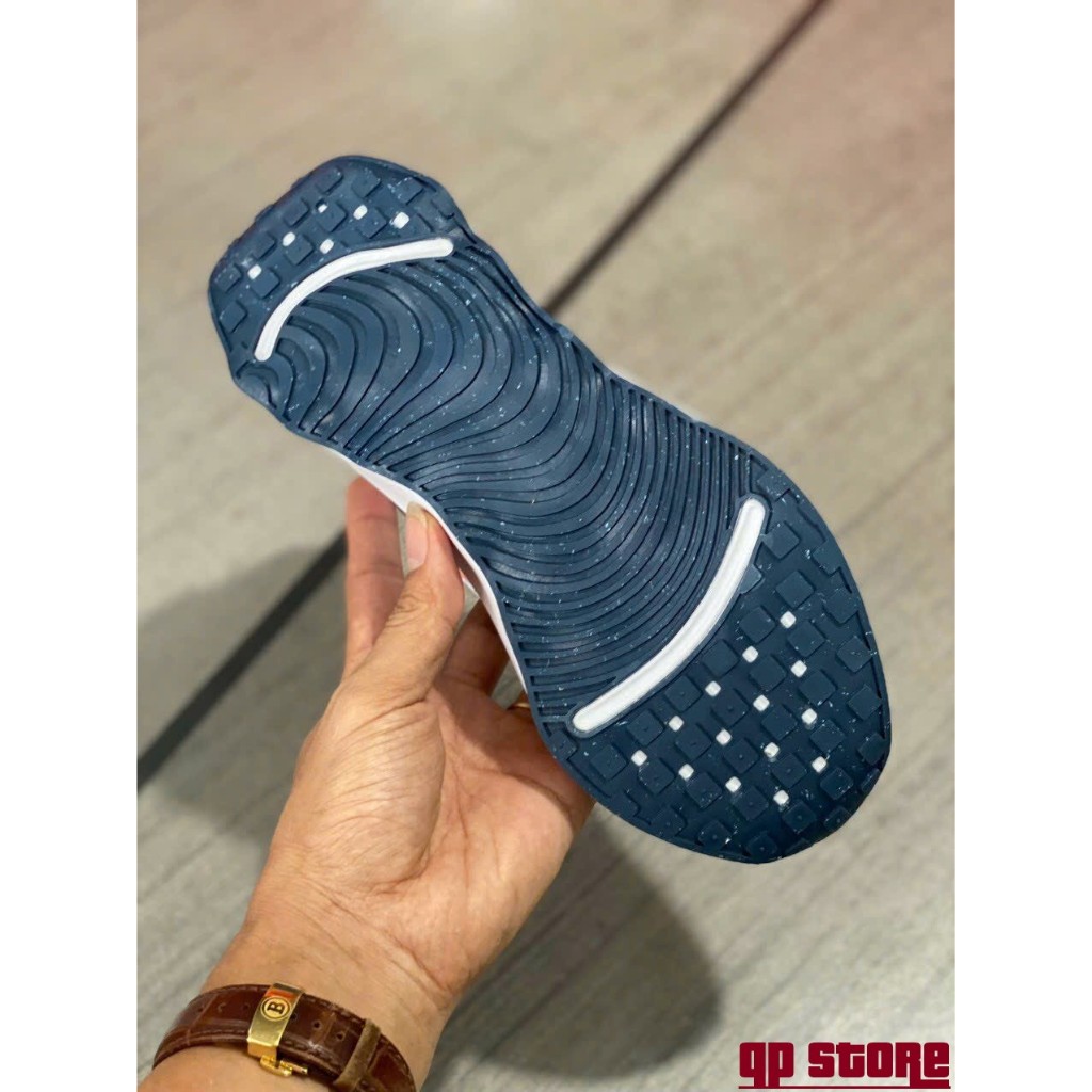 Giày Thể Thao Nike Motiva Crimson