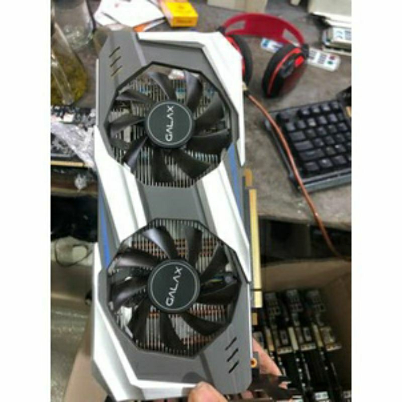 Card màn hình RX 570 PowerColor 4GB 8GB