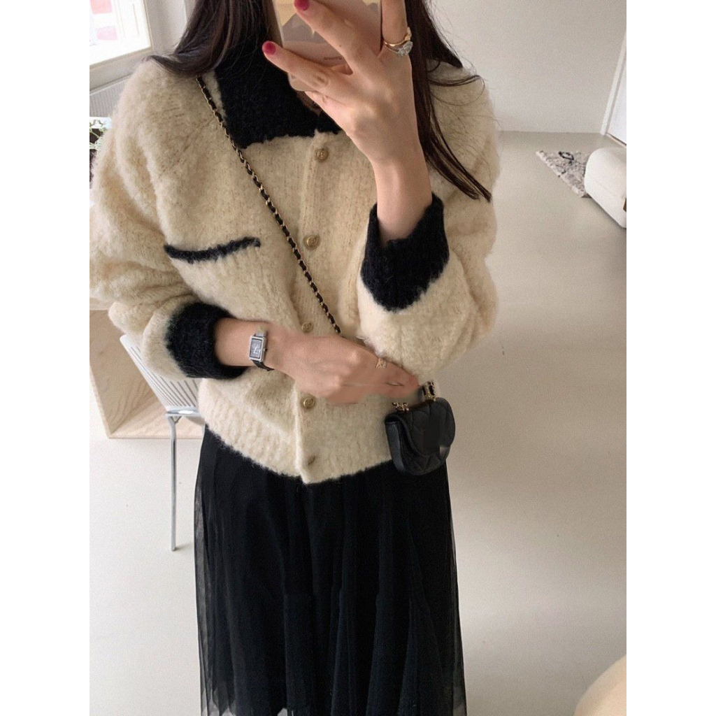 Áo khoác len cổ Polo lông cừu phối 2 màu trắng đen thời trang thu đông mẫu mới- 143