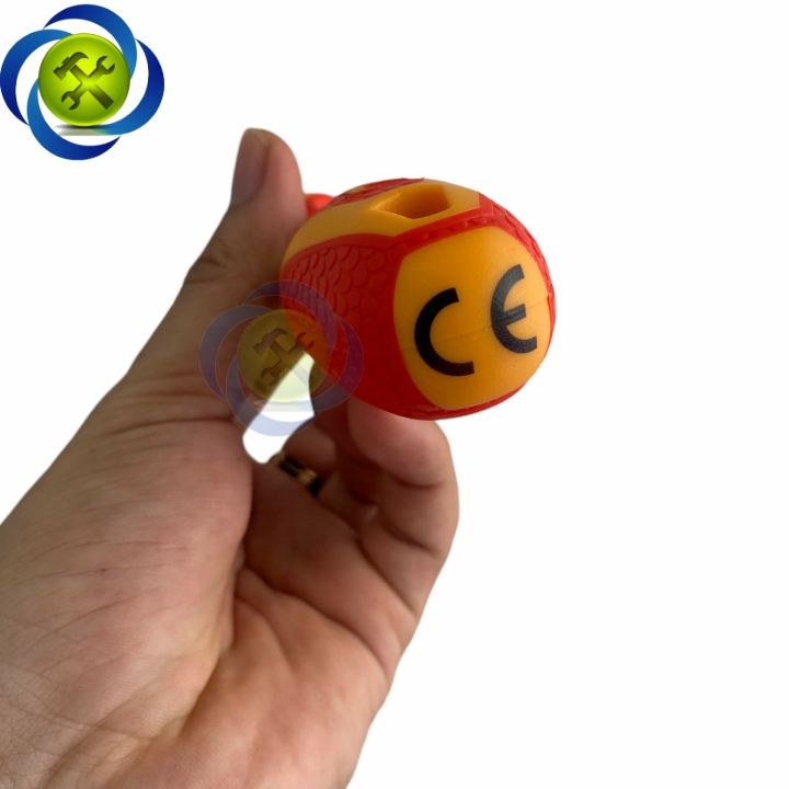 Tua vít dẹp cách điện 5.5x125mm Total THTIS5125