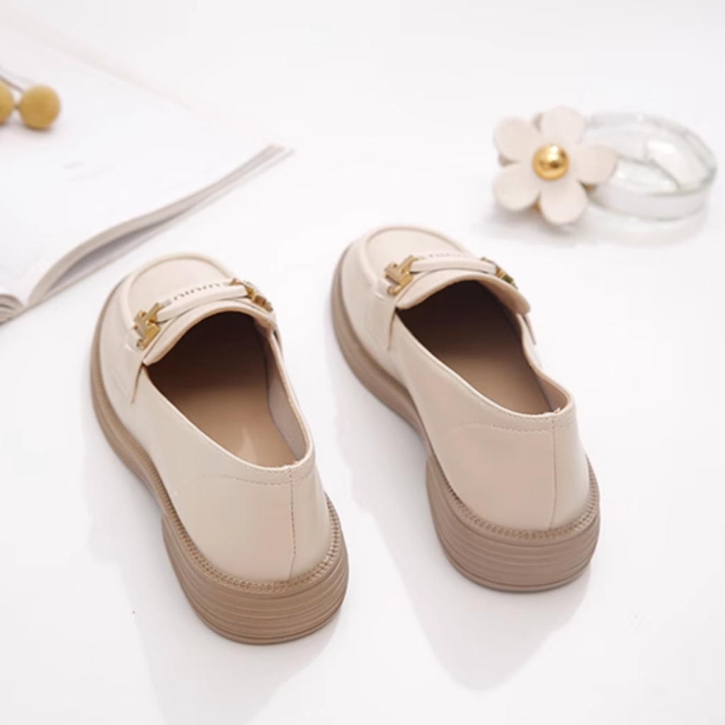 Giày lười nữ da mềm đế dày phối khuy thoải mái 2 màu retro hàng Quàng Châu SC25