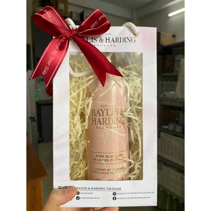 SỮA TẮM BAYLIS & HARDING 500ml tặng túi nơ xinh