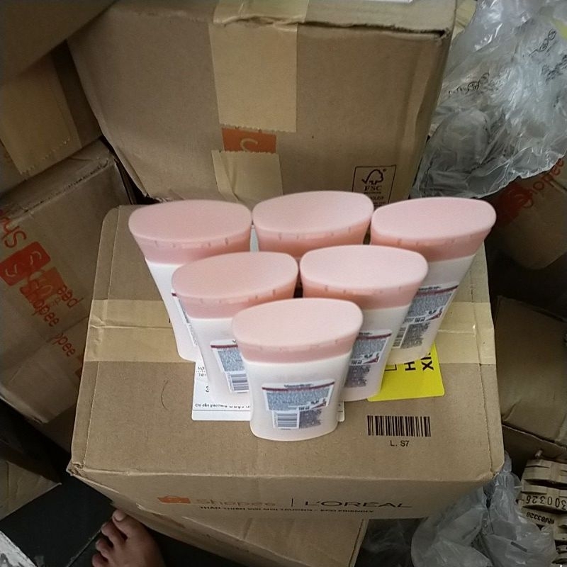 Date 02/2025 - Sữa dưỡng thể ngăn lão hoá Vaseline 100ml